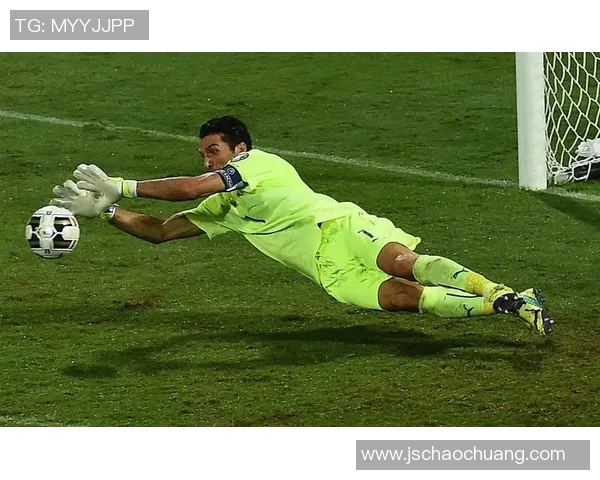 足球明星穿错球衣的搞笑瞬间盘点与背后故事揭秘 足球明星穿错球衣的搞笑瞬间盘点与背后故事揭秘